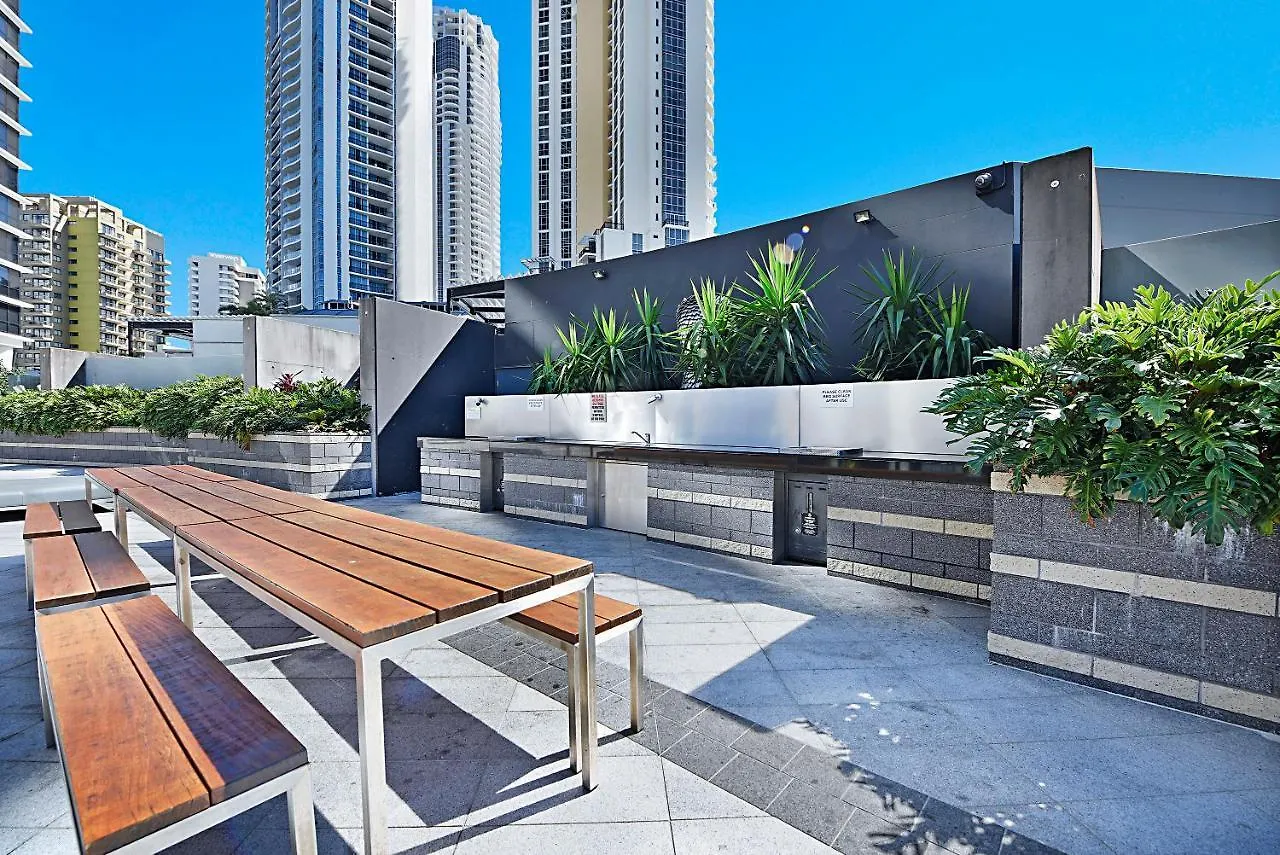 Circle On Cavill Skyhigh Hinterland Retreat Apartment Gold Coast Australia
