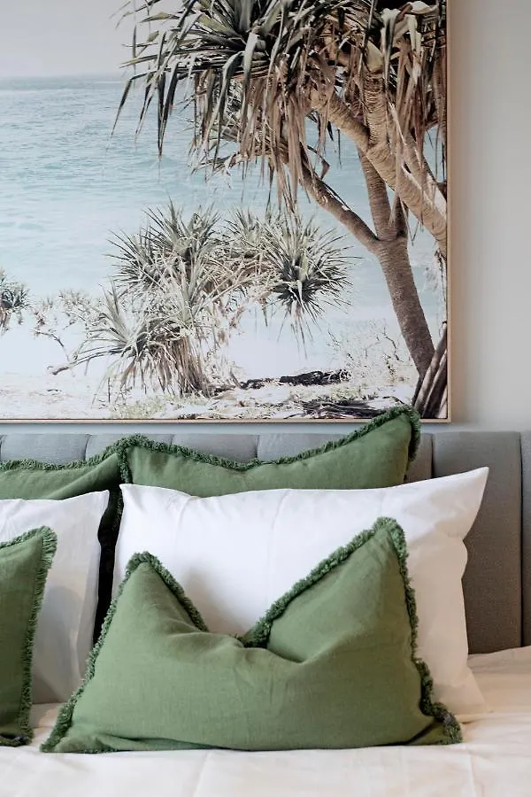 Circle On Cavill Skyhigh Hinterland Retreat Apartment Gold Coast